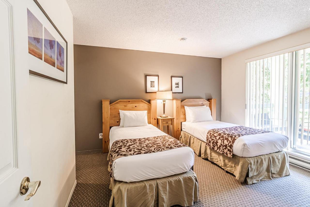 Snowbird Townhouses By Elevate Vacations ウィスラー エクステリア 写真