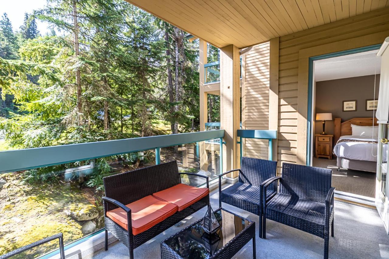 Snowbird Townhouses By Elevate Vacations ウィスラー エクステリア 写真