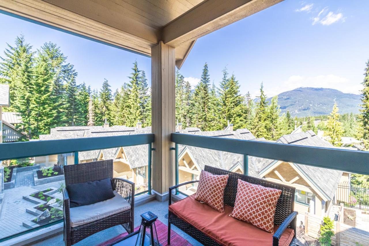 Snowbird Townhouses By Elevate Vacations ウィスラー エクステリア 写真