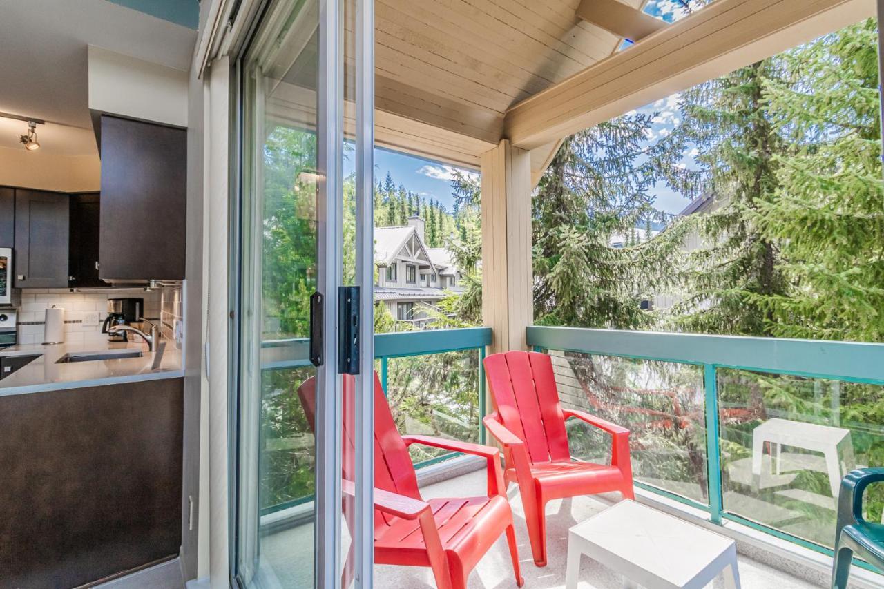 Snowbird Townhouses By Elevate Vacations ウィスラー エクステリア 写真