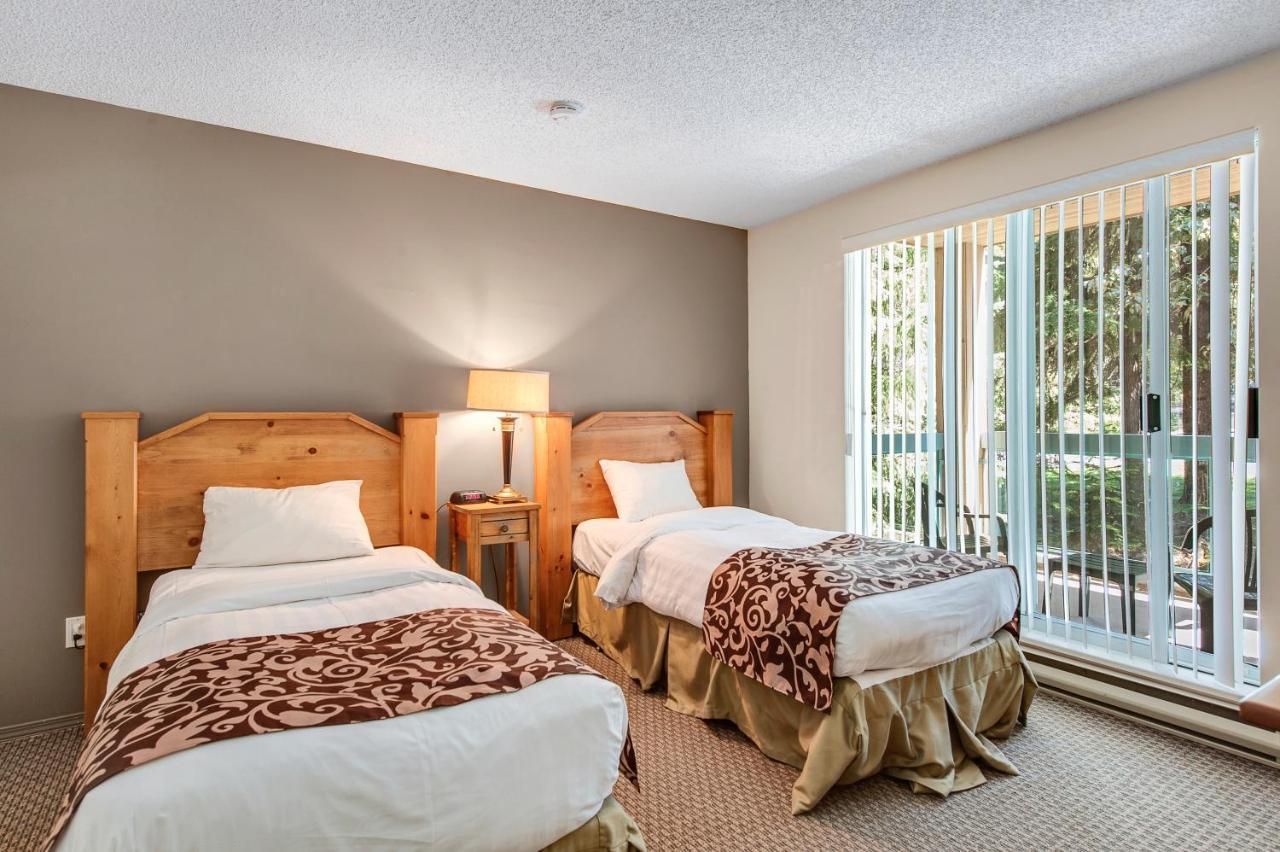 Snowbird Townhouses By Elevate Vacations ウィスラー エクステリア 写真