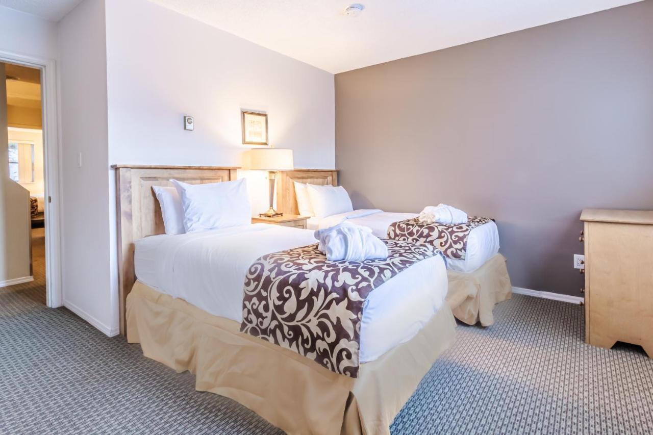 Snowbird Townhouses By Elevate Vacations ウィスラー エクステリア 写真
