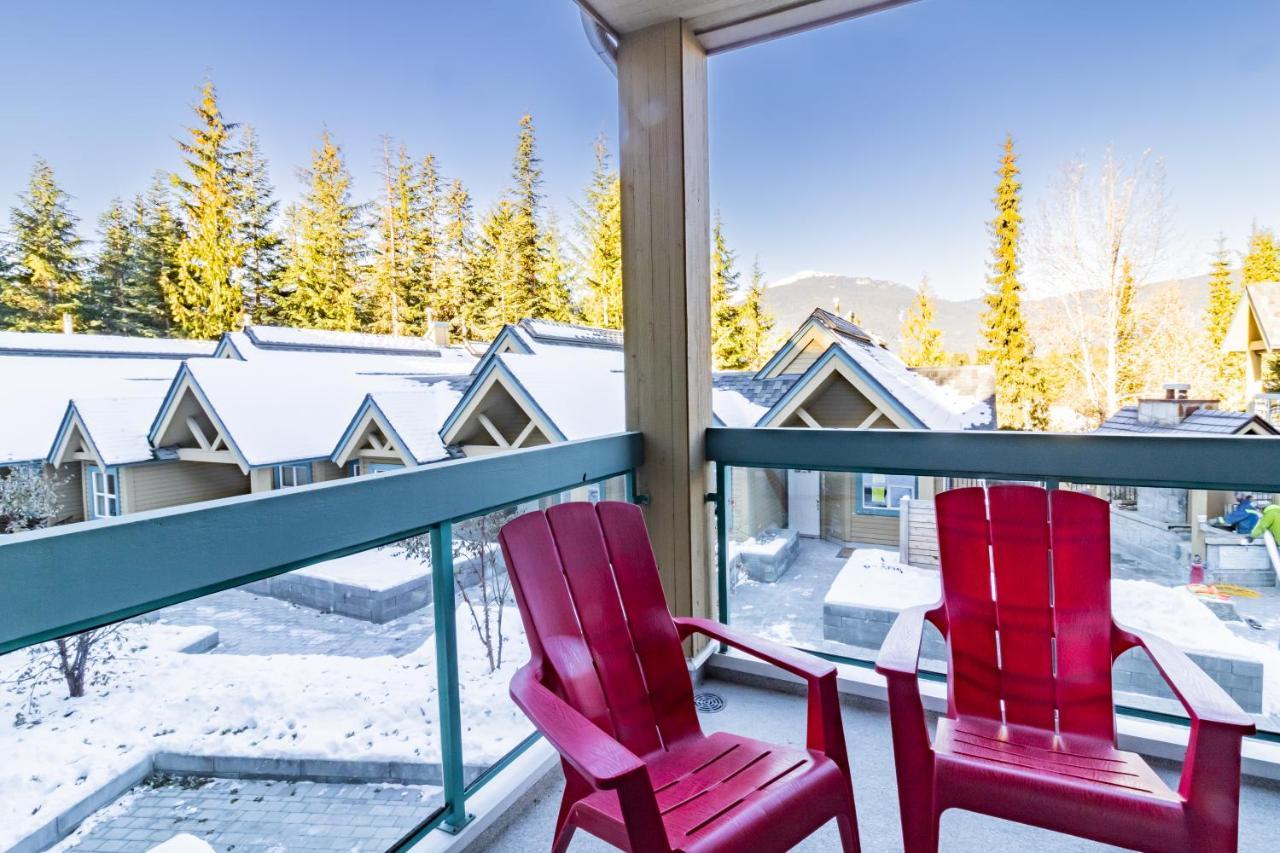 Snowbird Townhouses By Elevate Vacations ウィスラー エクステリア 写真
